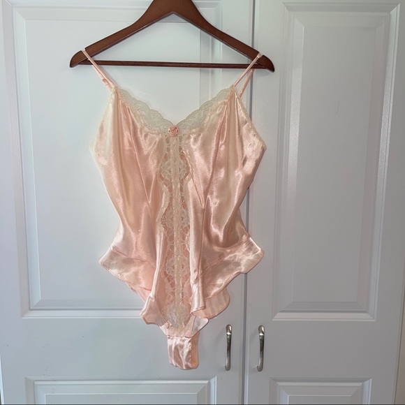 Vintage Peach Women’s Teddy - Picture 2 of 6